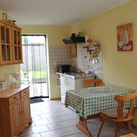 Countryside Bungalow In With Lovely Garden * Pepelow