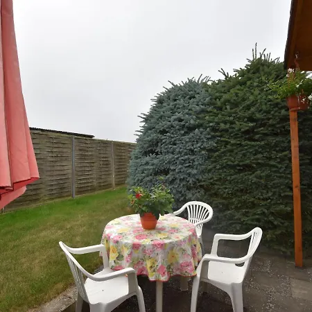 Countryside Bungalow In With Lovely Garden *
